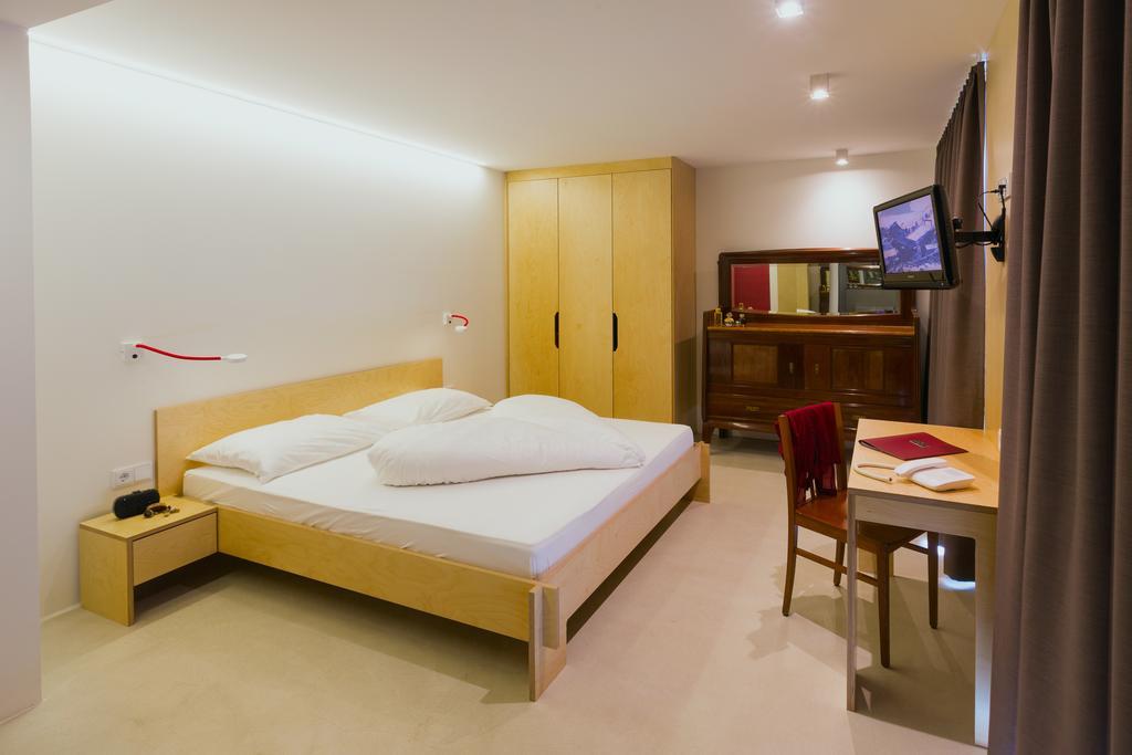 Kleinkunsthotel Naturns Zewnętrze zdjęcie